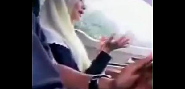  Malay girl giving handjob while driving